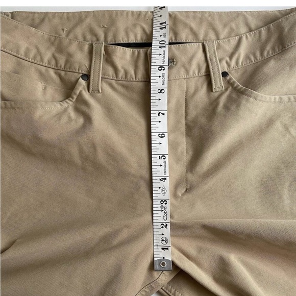 Lululemon ABC Slim Fit 5 Pocket Pant Mens 32. Utilitech Artifact Brown LM5ABNS. - Picture 4 of 8